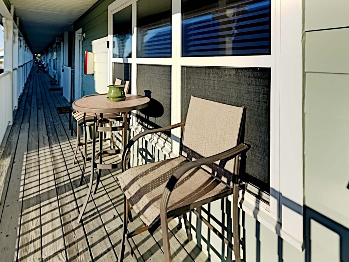 Nice Home In Gulf Shores With Outdoor Swimming Pool And 2 Bedrooms Kültér fotó
